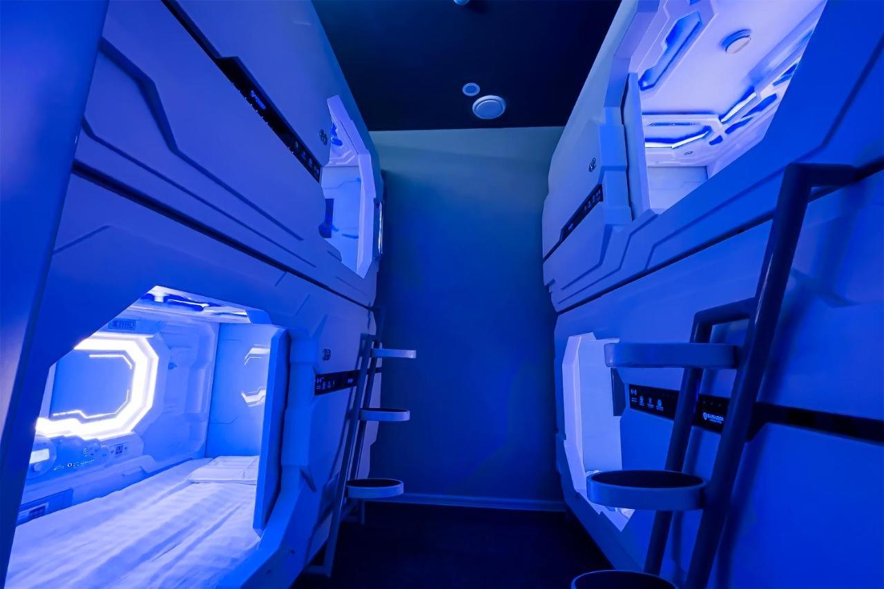 Caps Lock Future Hotel أستانا المظهر الخارجي الصورة