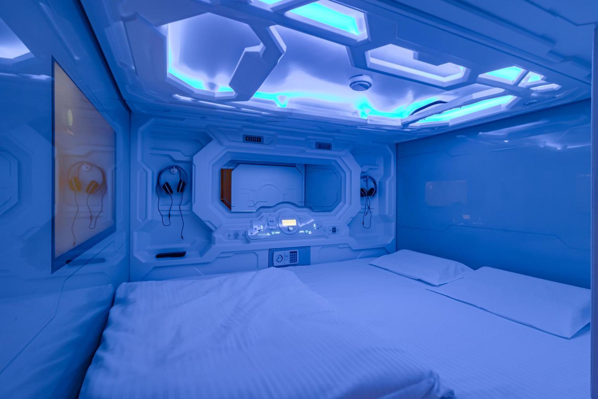 Caps Lock Future Hotel أستانا المظهر الخارجي الصورة