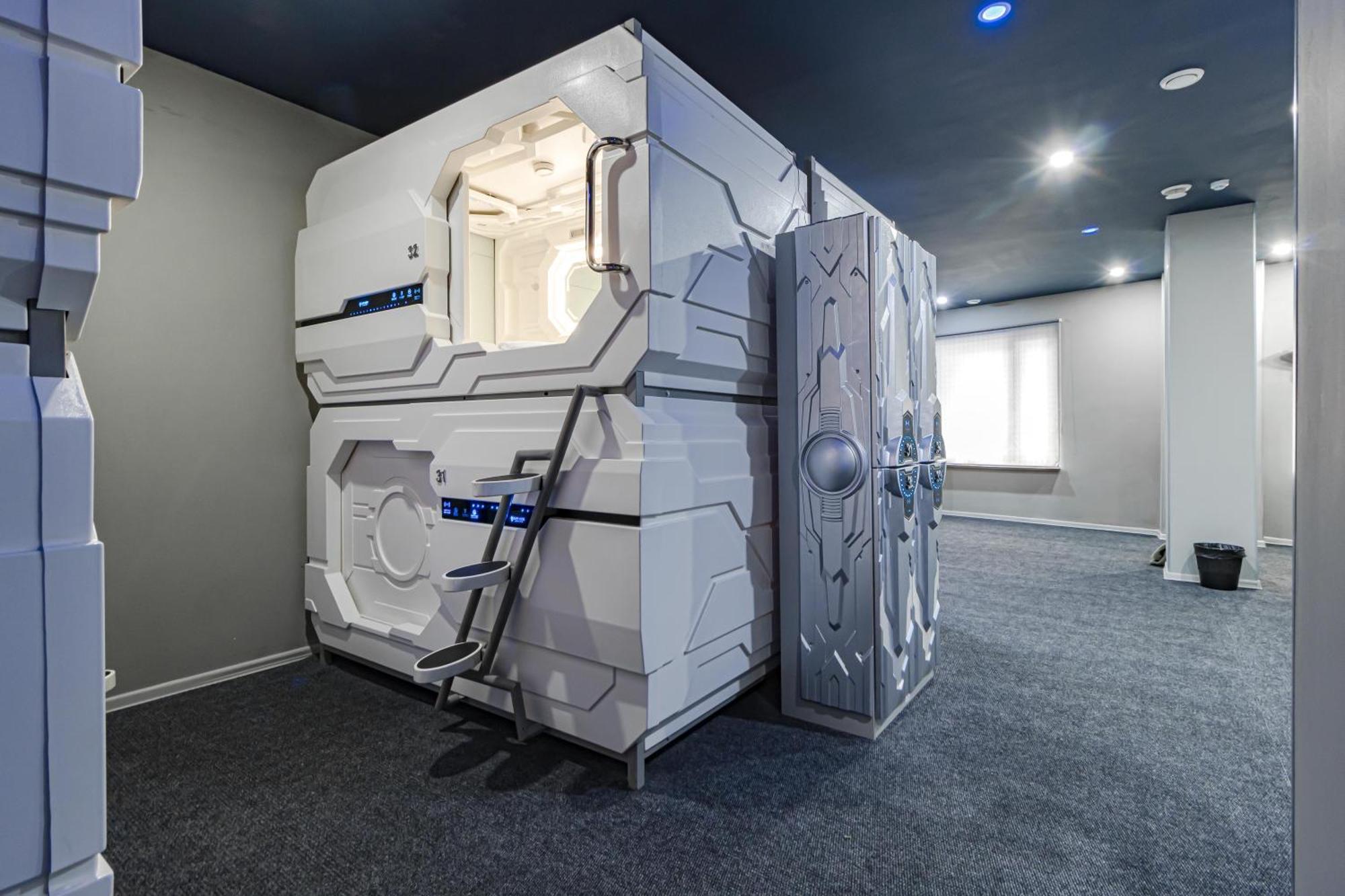 Caps Lock Future Hotel أستانا المظهر الخارجي الصورة