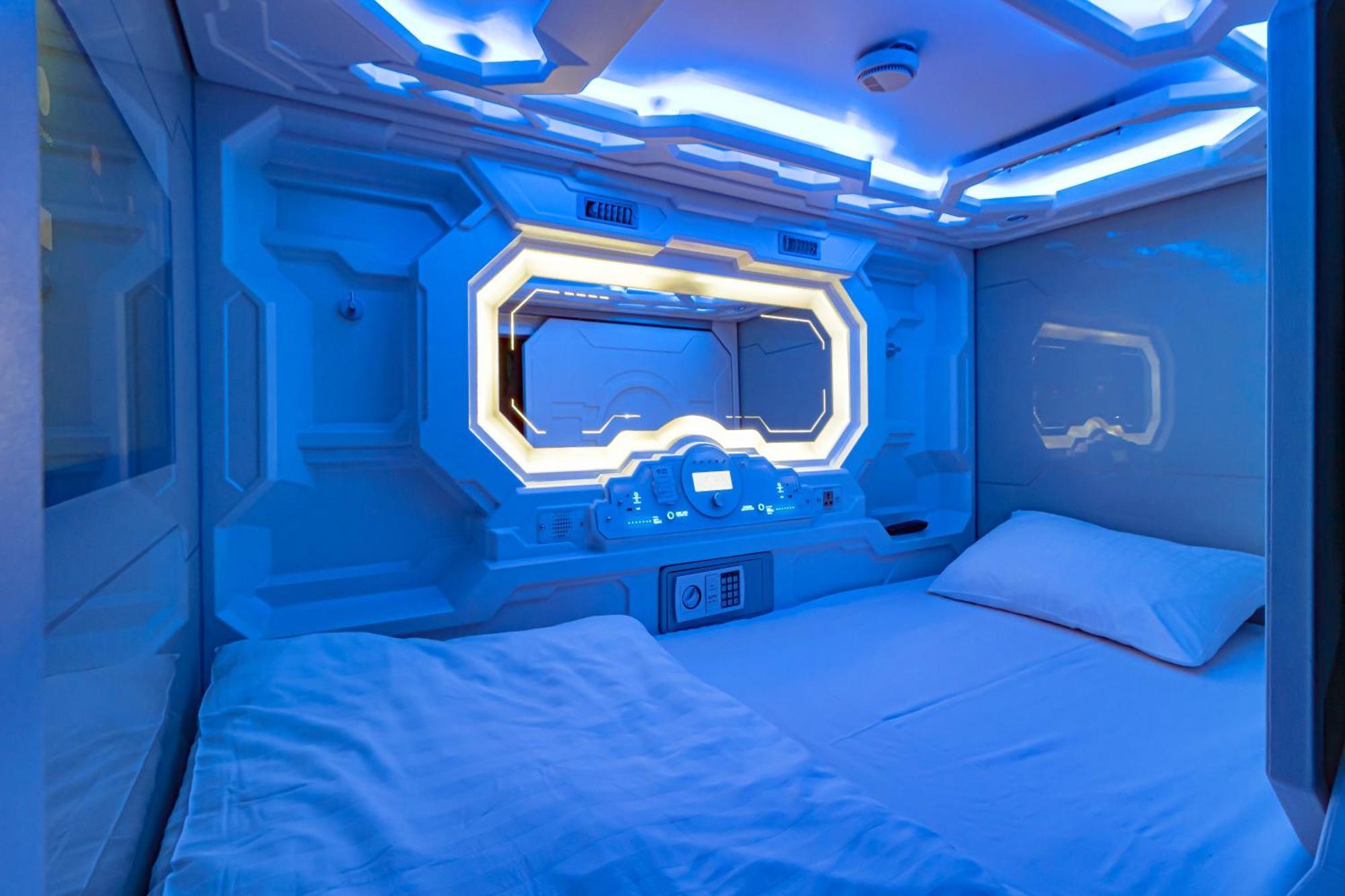 Caps Lock Future Hotel أستانا المظهر الخارجي الصورة